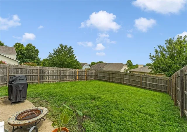 Homes for sale in Lawrence, KS | 4929 Stoneback Pl, Lawrence, KS 66047 | MLS# 2628705