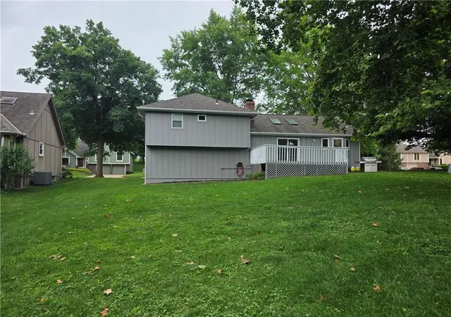 43rd image of 3710 Beechwood Dr, Lee's Summit, MO 64064 | MLS# 2628713