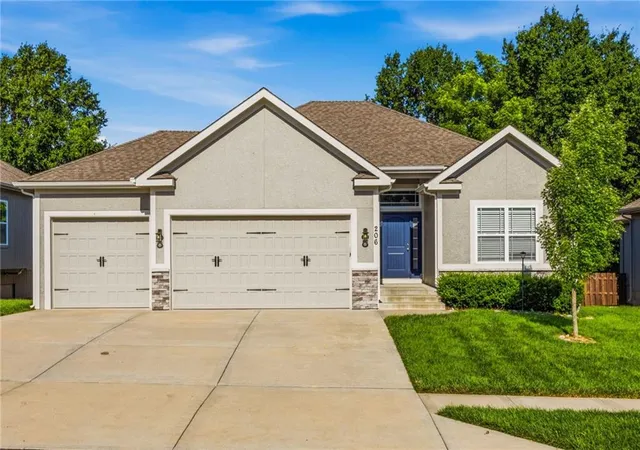 Homes for sale in Kearney, MO | 206 N Marimack Dr, Kearney, MO 64060 | MLS# 2628716