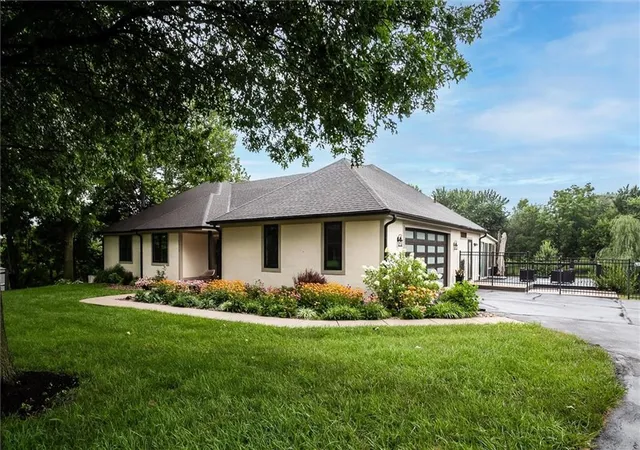 1st image of 2212 E County Road H Hwy, Liberty, MO 64068 | MLS# 2628729