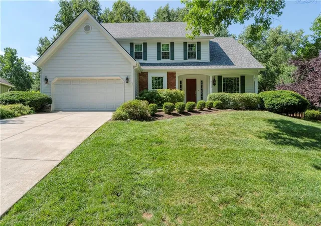 1st image of 8115 W 115th Ter, Overland Park, KS 66210 | MLS# 2628738