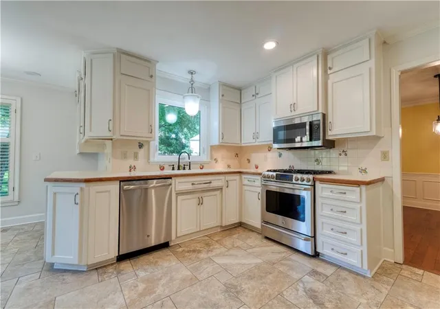 5th image of 8115 W 115Th Ter, Overland Park, KS 66210 | MLS# 2628738