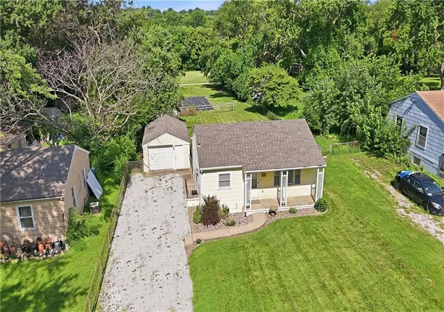 Photo 1 of Sale Pending at 1430 S Kings Hwy, Independence, MO 64055 | MLS# 2628740 | Listing updated on 2026-09-06
