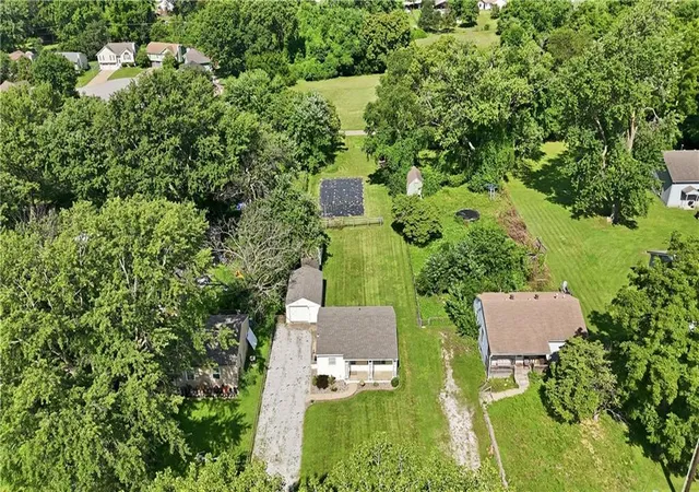 Photo 2 of Sale Pending at 1430 S Kings Hwy, Independence, MO 64055 | MLS# 2628740 | Listing updated on 2026-09-06