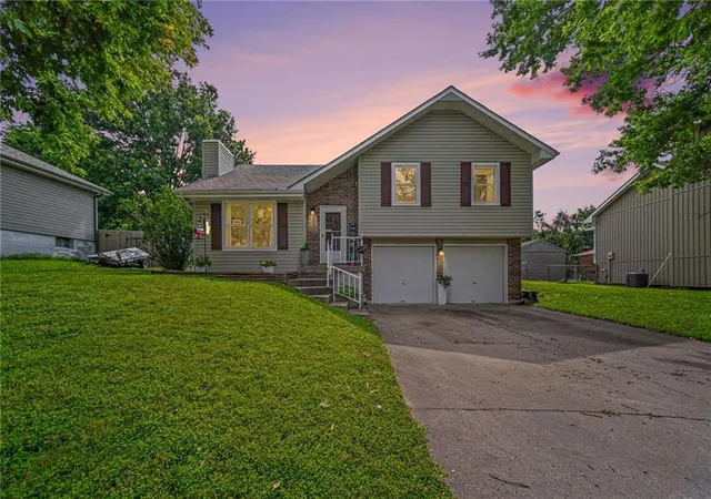 1st image of 201 Cross Creek Dr, Grain Valley, MO 64029 | MLS# 2628741