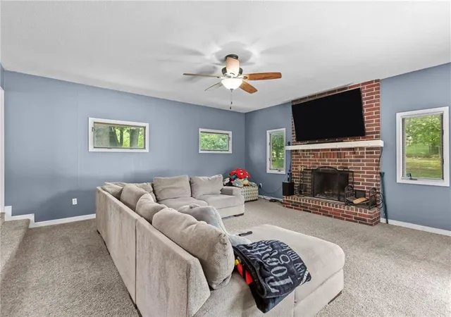 Homes for sale in Warrensburg, MO | 181 Se 421 Rd, Warrensburg, MO 64093 | MLS# 2628747