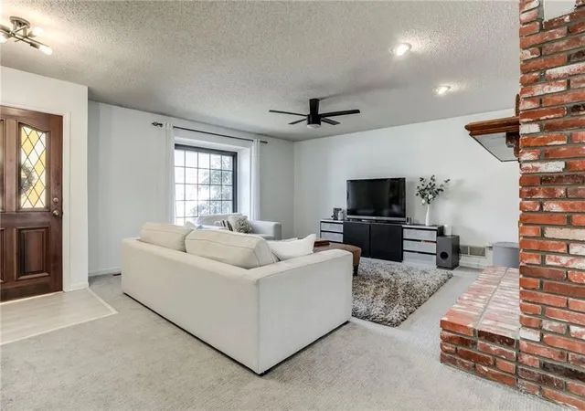 3rd image of 7415 W 74Th St, Overland Park, KS 66204 | MLS# 2628752