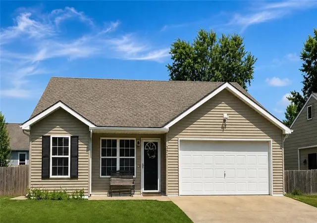 Homes for sale in Gardner, KS | 371 N Birch St, Gardner, KS 66030 | MLS# 2628758