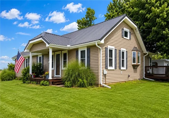 Photo 3 of Sale Pending at 1213 Ne J Hwy, Galt, MO 64641 | MLS# 2628764 | Listing updated on 2026-08-08