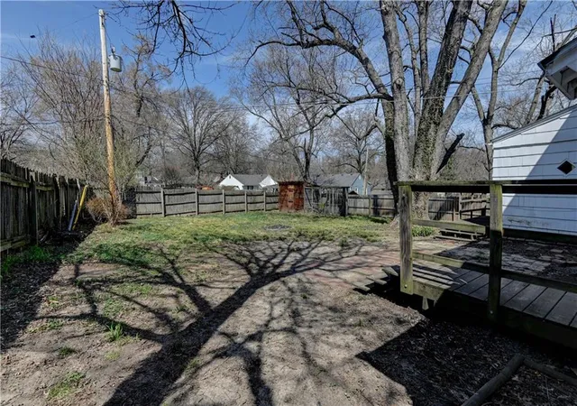 Homes for sale in Roeland Park, KS | 5300 Sycamore Dr, Roeland Park, KS 66205 | MLS# 2628783