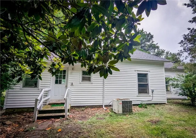 Photo 4 of Sale Pending at 531 E Elm St, Moundville, MO 64771 | MLS# 2628787 | Listing updated on 2026-09-15