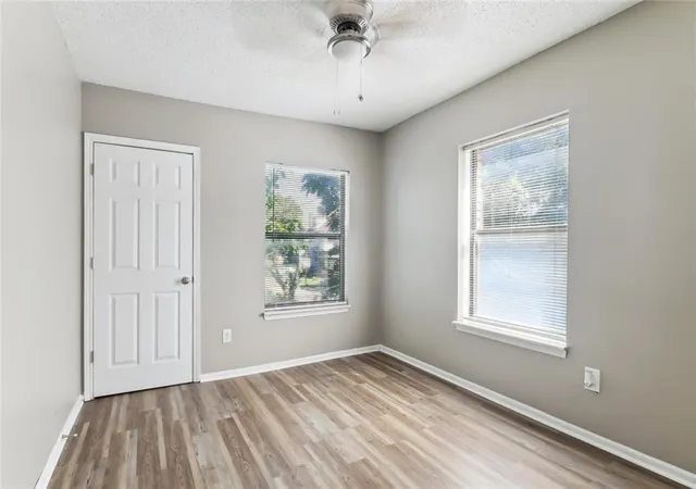 Listing Photo 2 - Condo for sale in building located at 2408 E 29th St, Kansas City, MO 64109 - Unit #