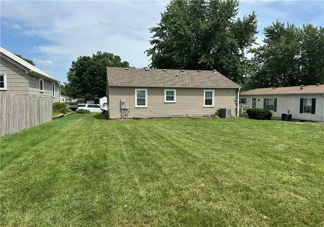 Homes for sale in Higginsville, MO | 1108 Walnut St, Higginsville, MO 64037 | MLS# 2628797