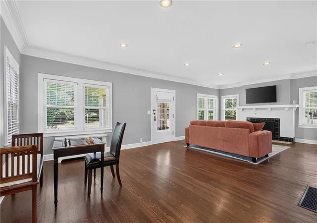 4th image of 5850 Brookside Blvd, Kansas City, MO 64113 | MLS# 2628804