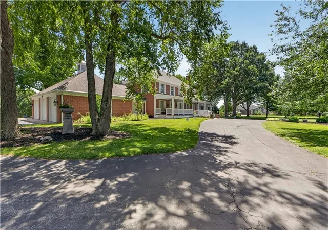 5th image of 1815 Pine Ridge Rd, Leavenworth, KS 66048 | MLS# 2628811