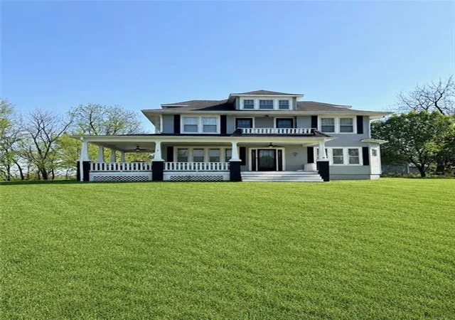 Homes for sale in Mayview, MO | 210 S Sallie St, Mayview, MO 64071 | MLS# 2628816