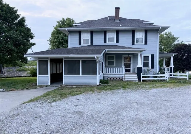Homes for sale in Mayview, MO | 210 S Sallie St, Mayview, MO 64071 | MLS# 2628816