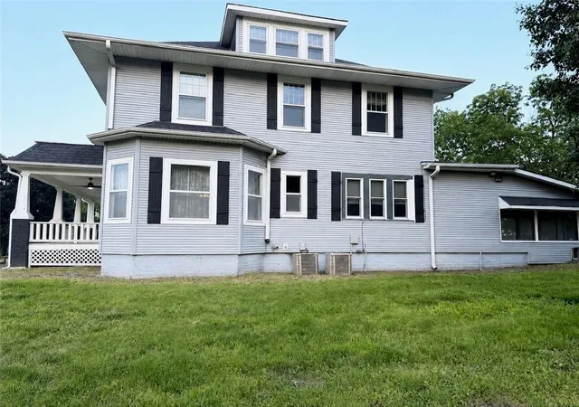 Homes for sale in Mayview, MO | 210 S Sallie St, Mayview, MO 64071 | MLS# 2628816