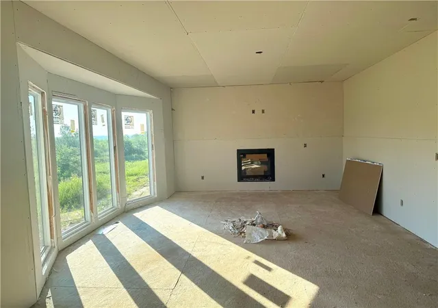 Photo 3 of Single family home for sale at 10149 N Brighton Ave, Kansas City, MO 64156 | MLS# 2628846 | Listing updated on 2026-09-21