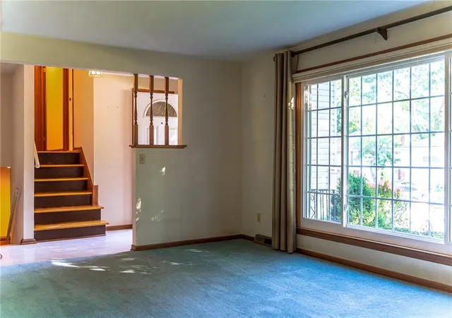 4th image of 9305 Sturgeon Dr, Overland Park, KS 66212 | MLS# 2628848