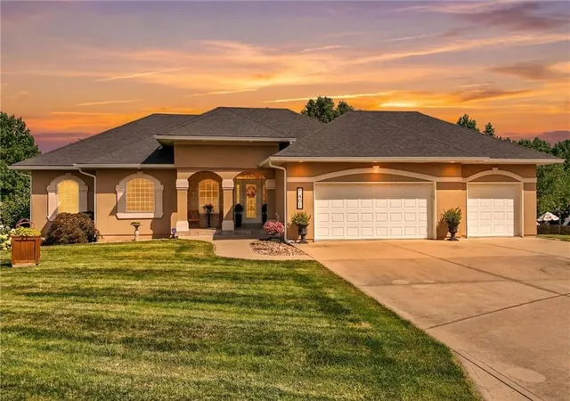 Homes for sale in Excelsior Springs, MO | 1401 Ann Cir, Excelsior Springs, MO 64024 | MLS# 2628852