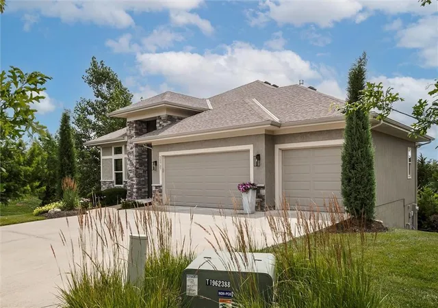 2nd image of 25737 W 96th St, Lenexa, KS 66227 | MLS# 2628857