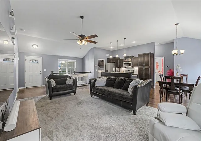 Photo 3 of Single family home for sale at 808 Old Stage Rd, Pleasant Hill, MO 64080 | MLS# 2628863 | Listing updated on 2026-08-31