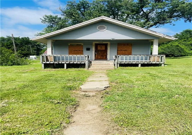 Homes for sale in Kansas City, KS | 3036 N 32nd St, Kansas City, KS 66104 | MLS# 2628864