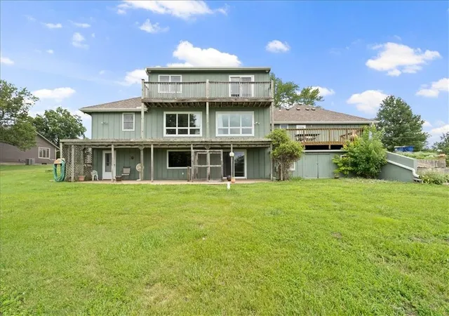 Homes for sale in De Soto, KS | 28035 W 89th St, De Soto, KS 66018 | MLS# 2628865