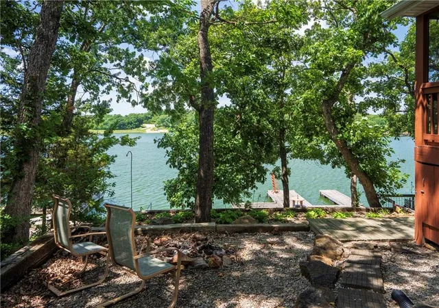 Homes for sale in La Cygne, KS | 314 Se Lakeside Dr, La Cygne, KS 66040 | MLS# 2628868