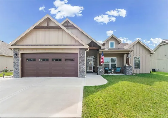 Homes for sale in Cameron, MO | 307 Lykins Ln, Cameron, MO 64429 | MLS# 2628870