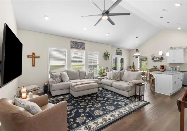Homes for sale in Cameron, MO | 307 Lykins Ln, Cameron, MO 64429 | MLS# 2628870