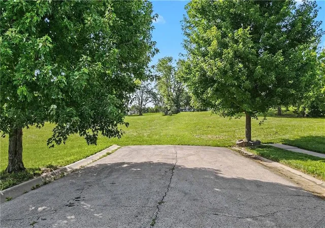 17th image of 1810 N 90th St, Kansas City, KS 66112 | MLS# 2628879