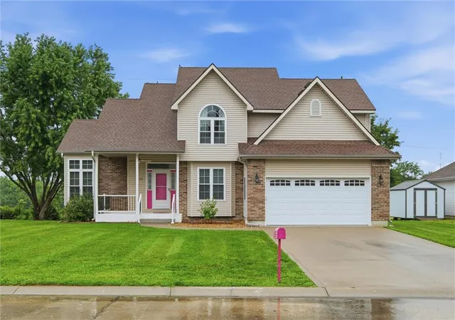 Homes for sale in Clinton, MO | 523 Ernest Dr, Clinton, MO 64735 | MLS# 2628880