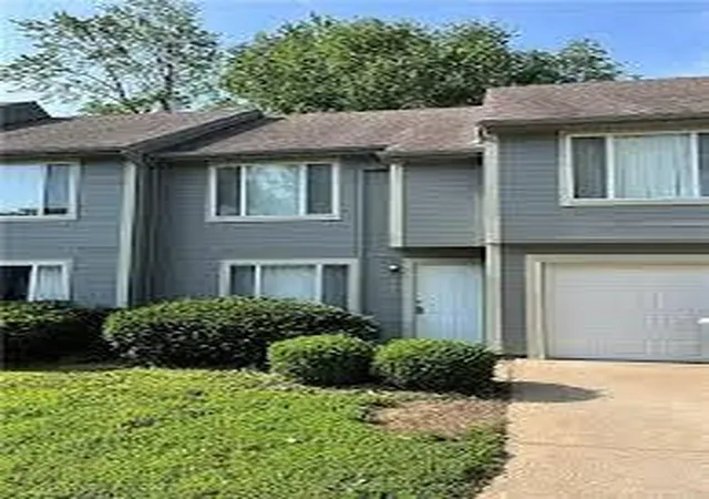 Homes for sale in Lenexa, KS | 8963 Hauser St, Lenexa, KS 66215 | MLS# 2628905