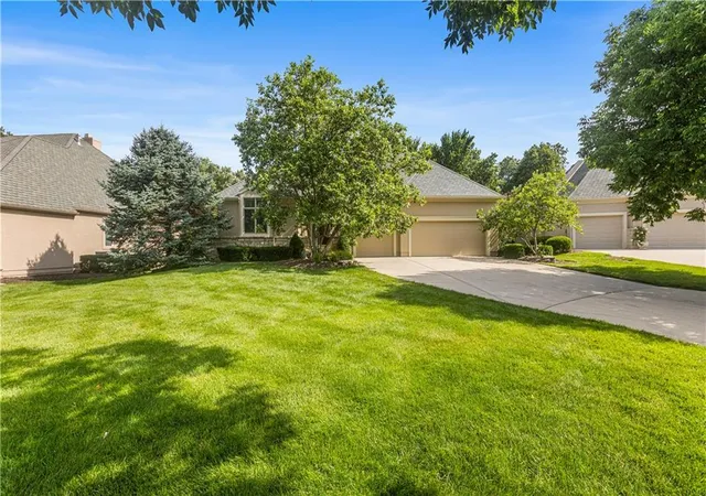 Homes for sale in Leawood, KS | 5614 W 131St Ter, Leawood, KS 66209 | MLS# 2628910