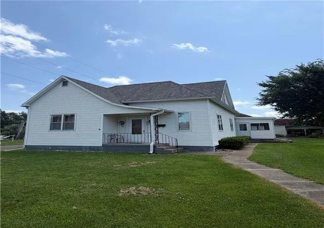Homes for sale in Marceline, MO | 424 N Kansas Ave, Marceline, MO 64658 | MLS# 2628915