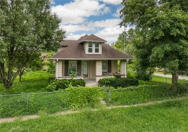 1st image of 215 Lee St, Craig, MO 64437 | MLS# 2628922