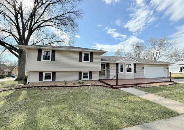 17th image of 920 S New York Ave, Sedalia, MO 65301 | MLS# 2628929