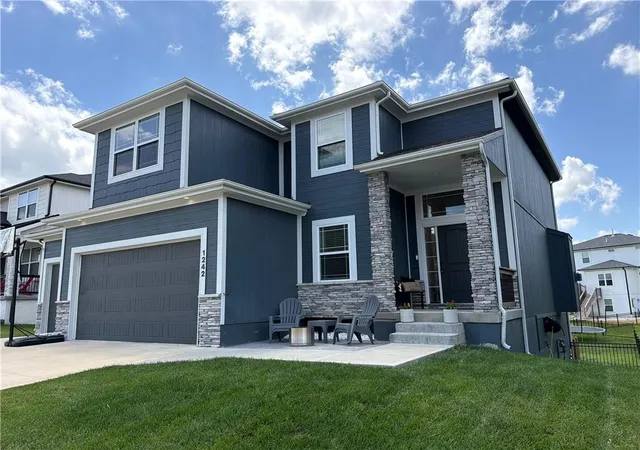 Photo 1 of Sale Pending at 1242 Hillmann Ln, Warrensburg, MO 64093 | MLS# 2628936 | Listing updated on 2026-09-15