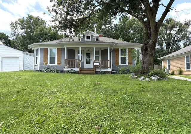 1st image of 1304 Jackson St, Chillicothe, MO 64601 | MLS# 2628939