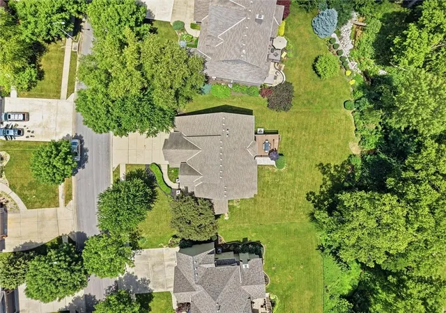 71st image of 10301 N Brooklyn Ave, Kansas City, MO 64155 | MLS# 2628945