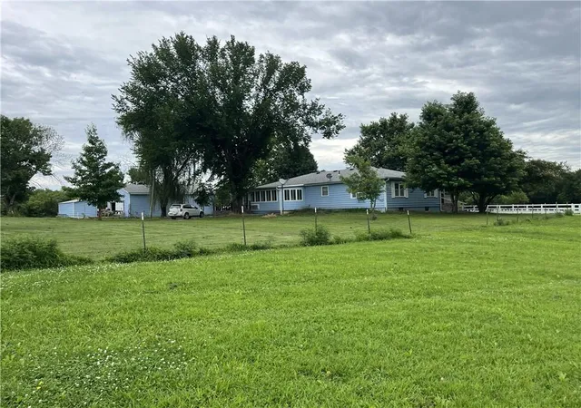 1st image of 40162 Harmony Rd, Fontana, KS 66026 | MLS# 2628947