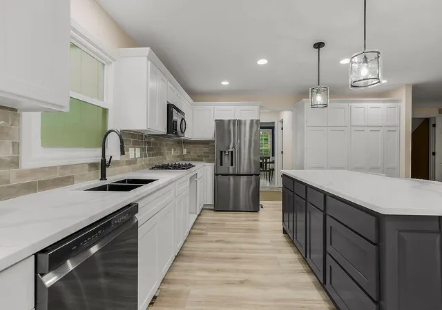 Photo 2 of Single family home for sale at 2404 Sw Clear Crk Ct, Blue Springs, MO 64015 | MLS# 2628949 | Listing updated on 2026-09-05