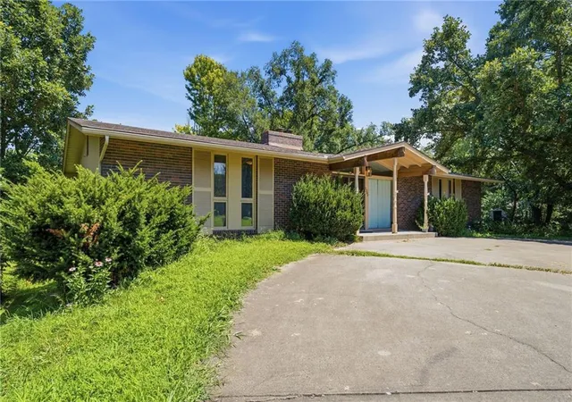 2nd image of 1341 S Mulberry St, Ottawa, KS 66067 | MLS# 2628951