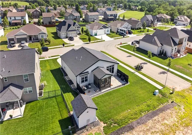 5th image of 31757 W 168Th Ct, Gardner, KS 66030 | MLS# 2628958