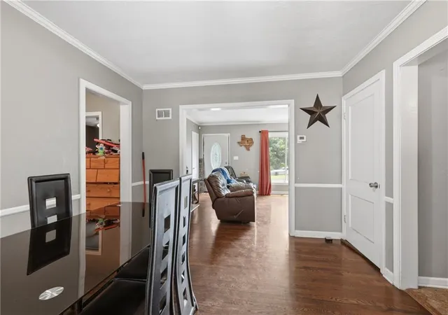5th image of 3321 Blue Ridge Blvd, Independence, MO 64052 | MLS# 2628961