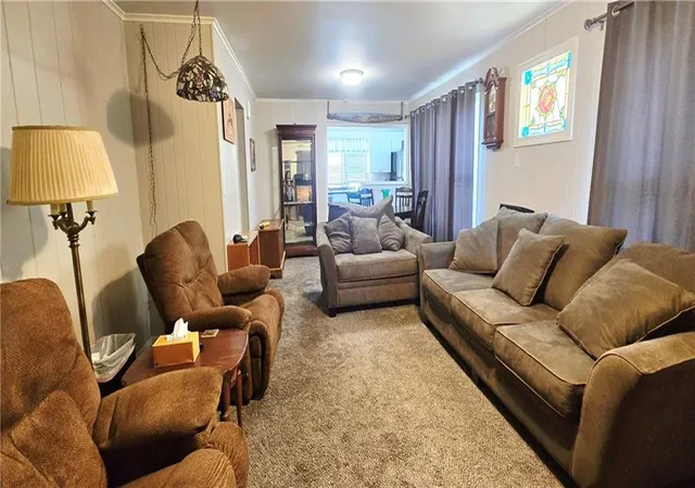 Homes for sale in Frontenac, KS | 400 S Mount Carmel Rd, Frontenac, KS 66763 | MLS# 2628966