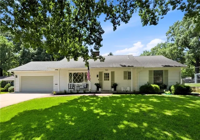 1st image of 9614 Mohawk Dr, Overland Park, KS 66206 | MLS# 2628973