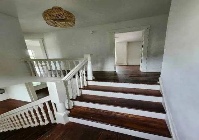 2nd image of 2920 Garfield Ave, Kansas City, MO 64109 | MLS# 2628975